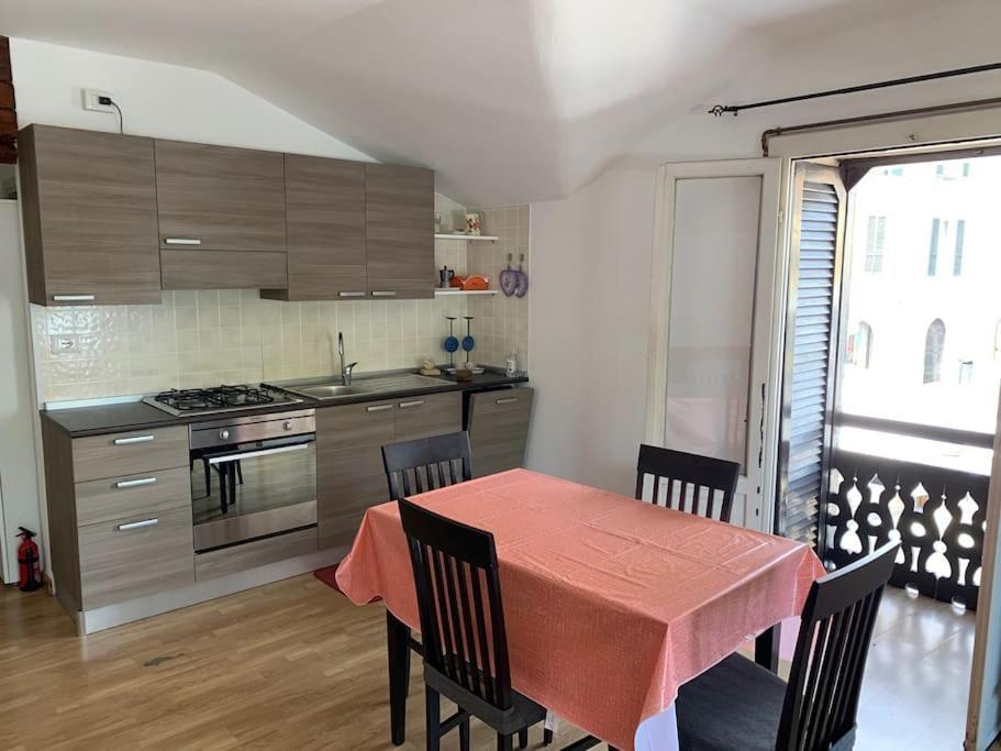 דונגו Casa Rino: Vacanze In Casetta...... מראה חיצוני תמונה
